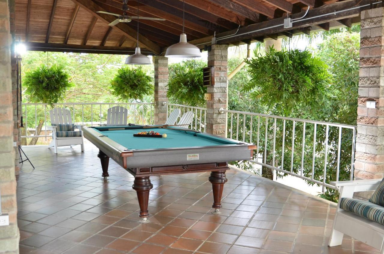 Hosteria Horizontes Caucasia Exterior photo