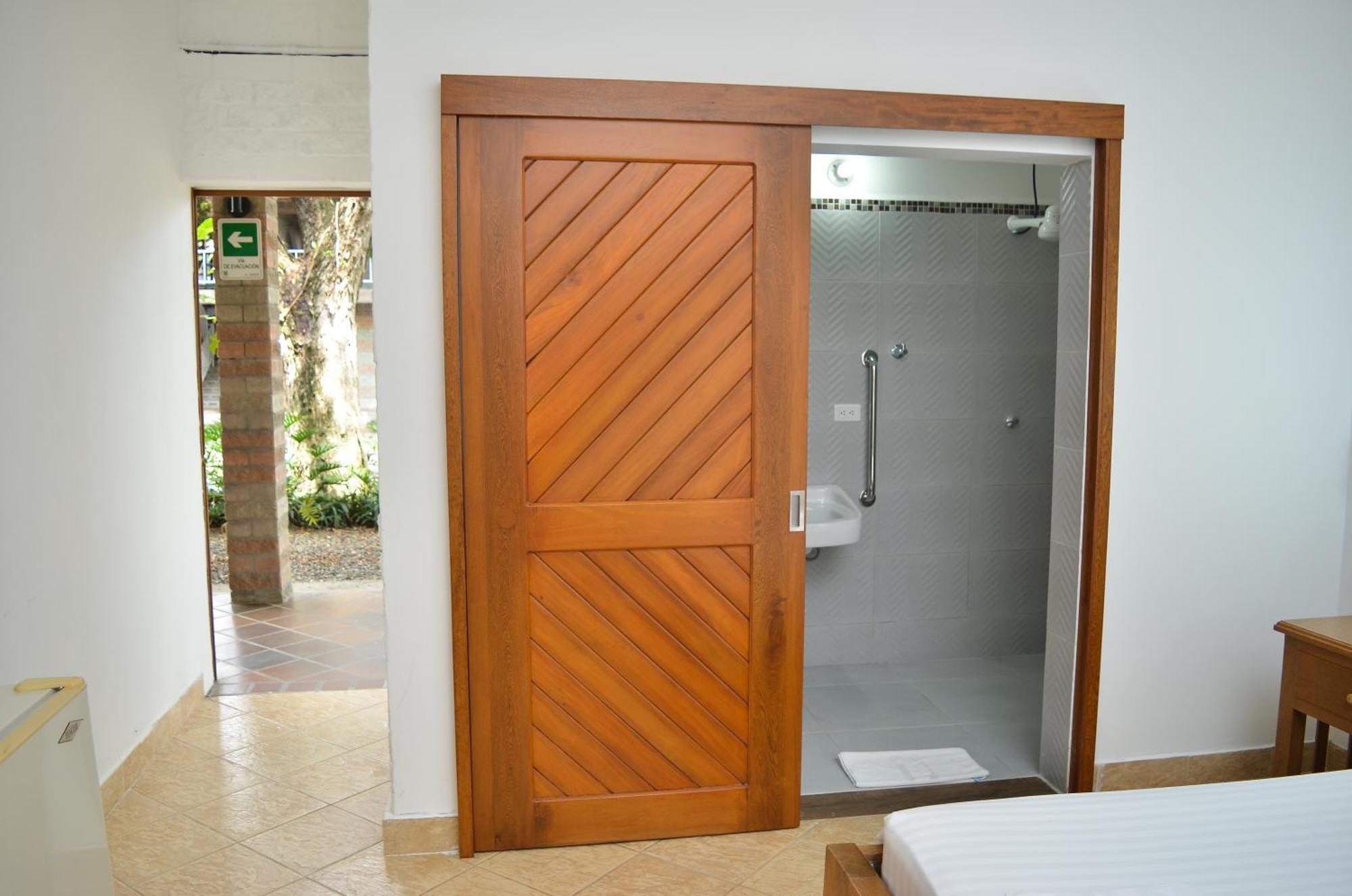 Hosteria Horizontes Caucasia Room photo